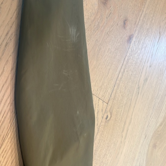 Champion army green hooded shell windbreaker jacket. Super cute details. 8/10. - Picture 6 of 6